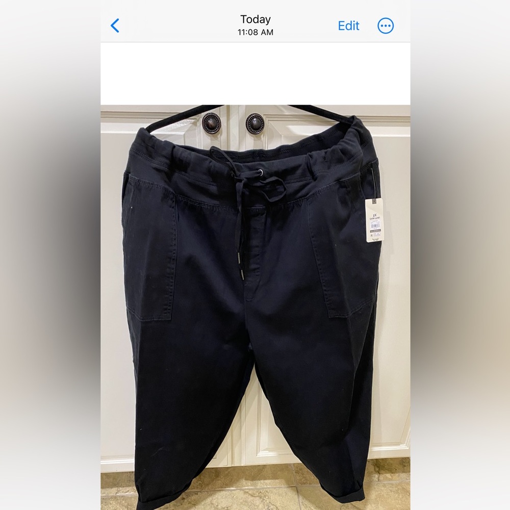 Womens black drawstring cuffed pants. NWT